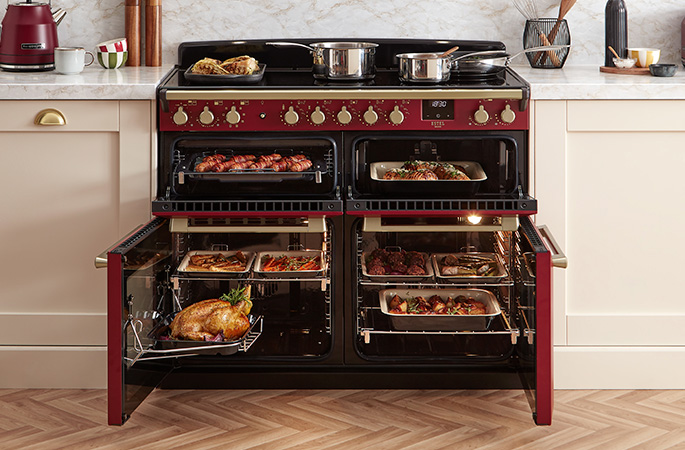 Warm up your kitchen: range cooker features that shine in Winter