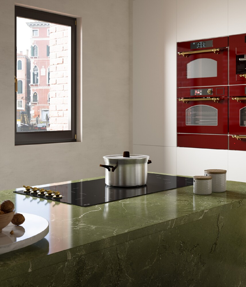 (ILVE Milano 90cm Induction HVI395N with Black Glass and a chrome trim)